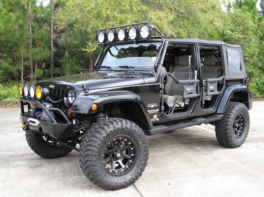 Lifted Jeep Rubicon 4 Door White